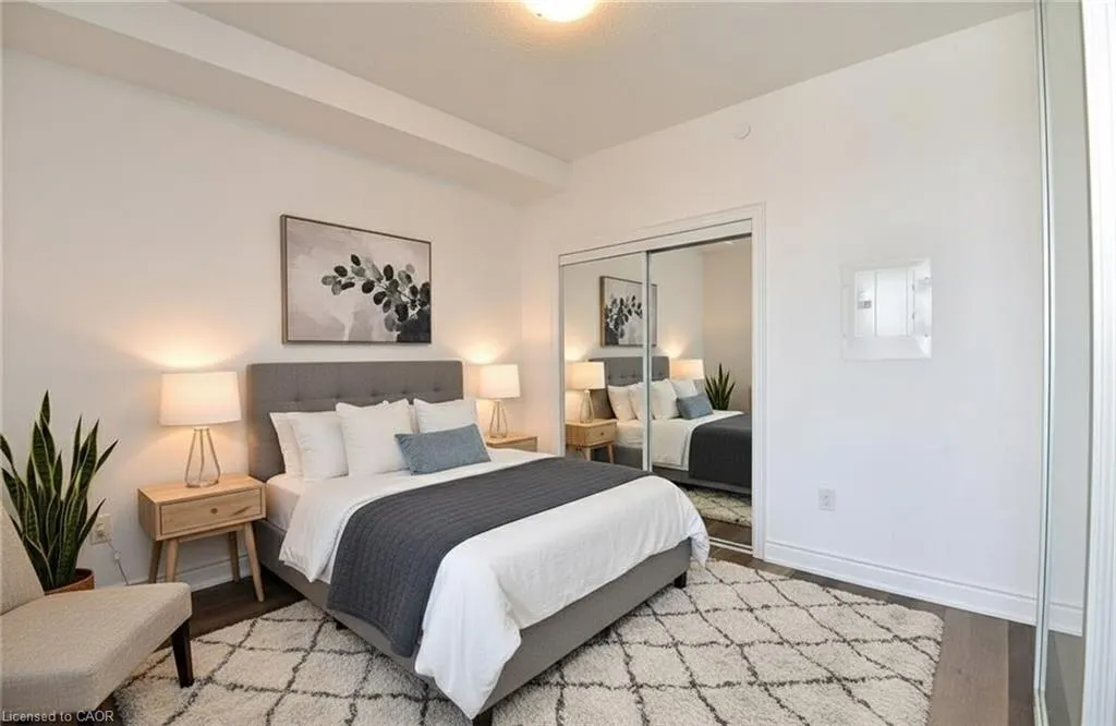450 Dundas Street E, #612
