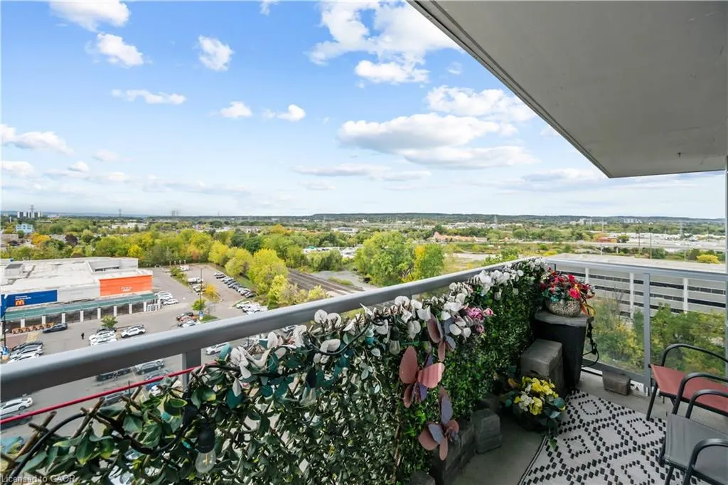 2081 Fairview Street, #1008