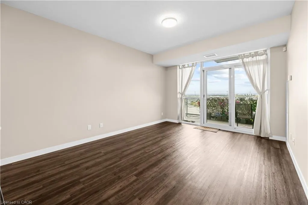 2081 Fairview Street, #1008