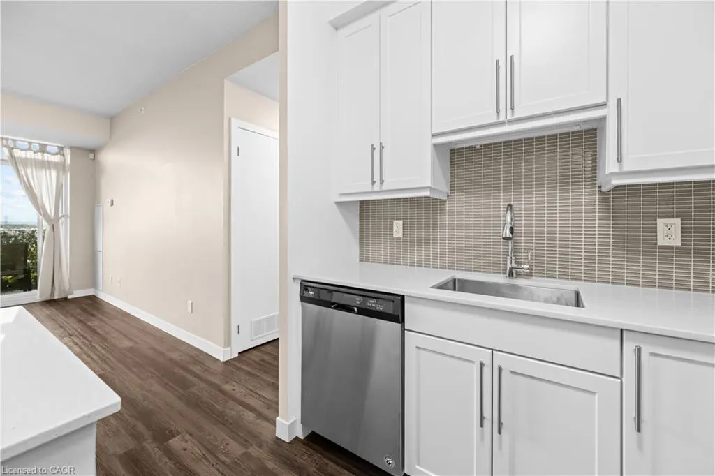 2081 Fairview Street, #1008