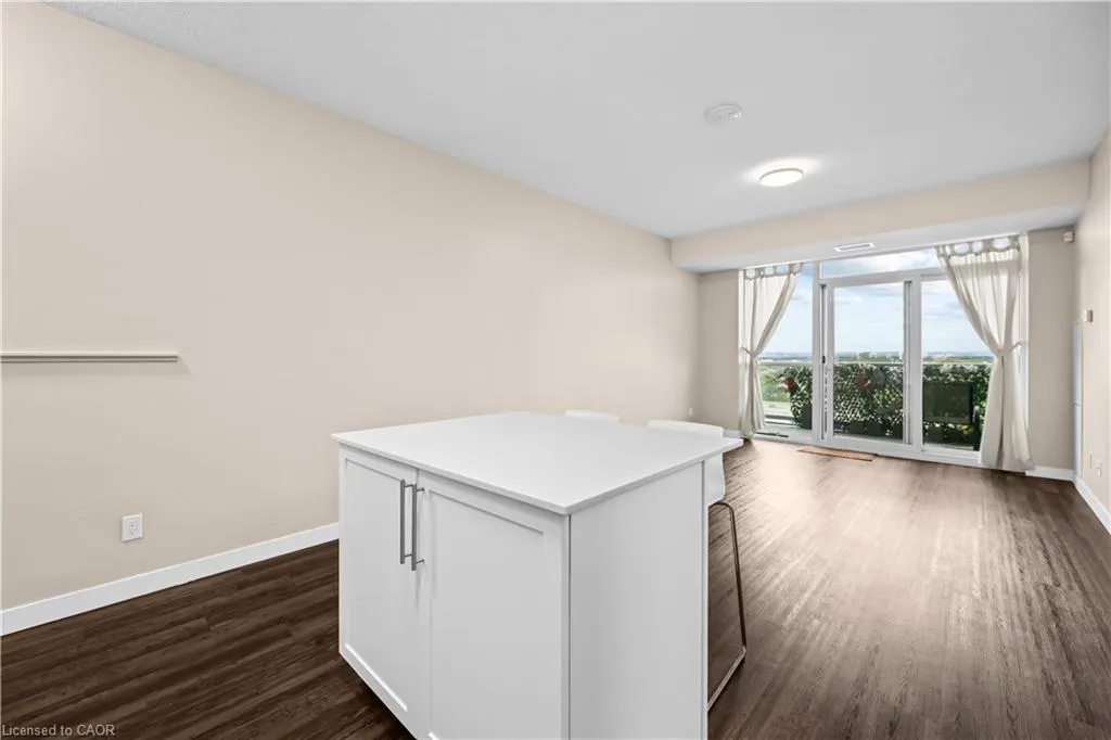 2081 Fairview Street, #1008