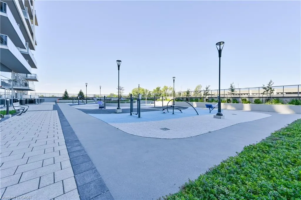 2081 Fairview Street, #1008
