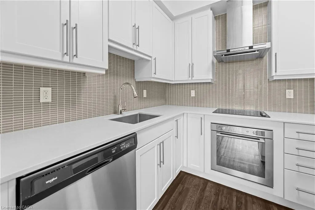 2081 Fairview Street, #1008