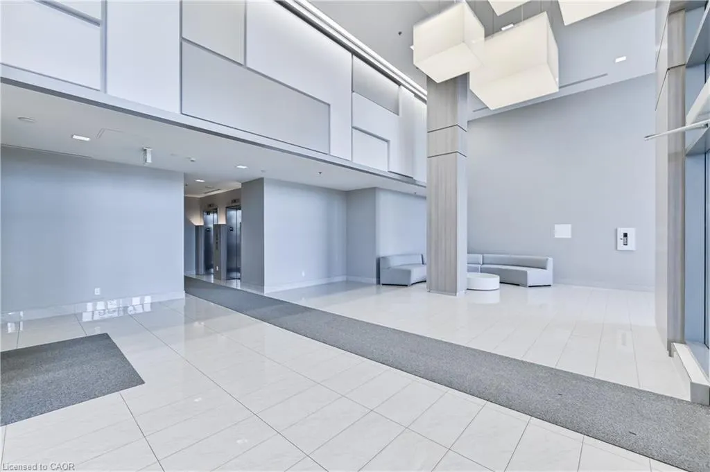 2081 Fairview Street, #1008