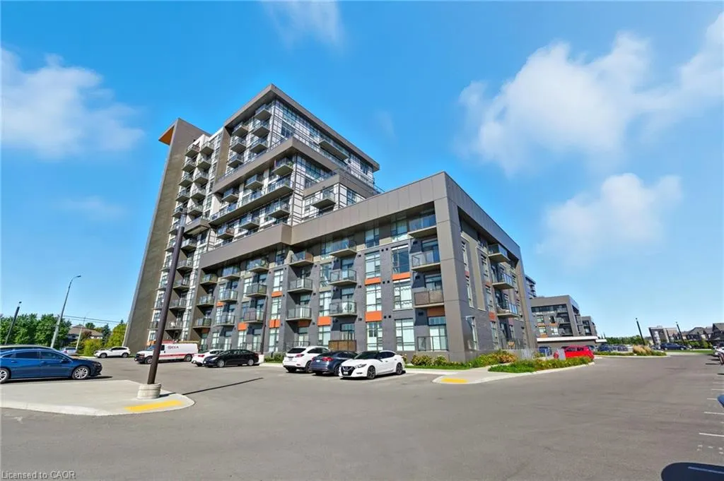 450 Dundas Street E, #102