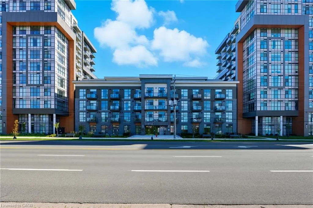 450 Dundas Street E, #102