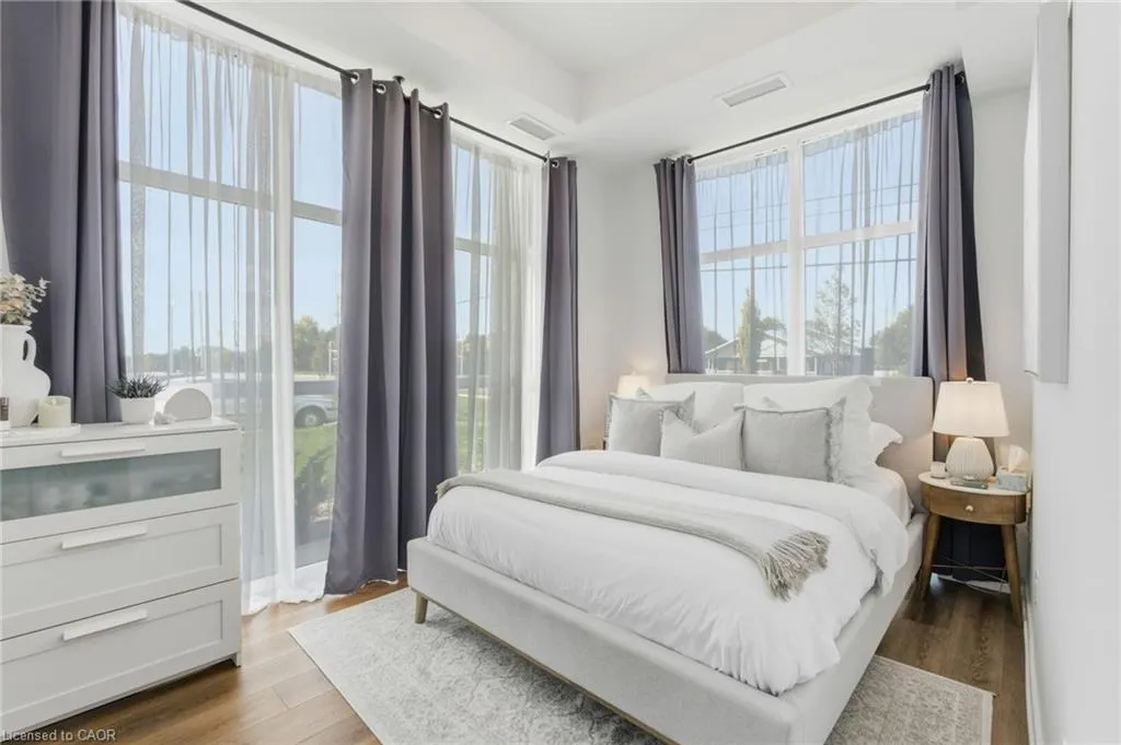 450 Dundas Street E, #102