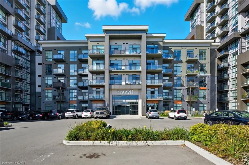 450 Dundas Street E, #102