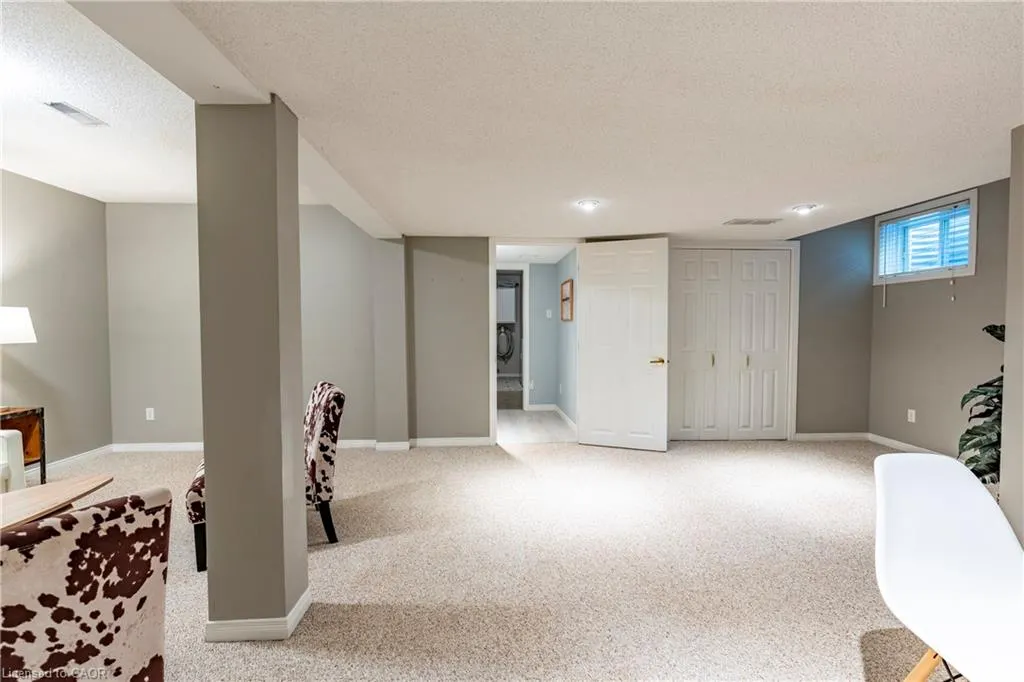 229 Baker Street, #17