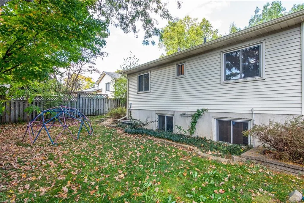 19 Keewatin Avenue