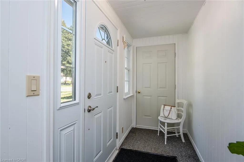 19 Keewatin Avenue