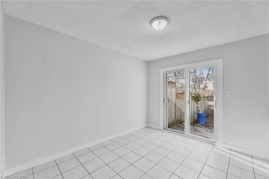 17 Maplestone Avenue