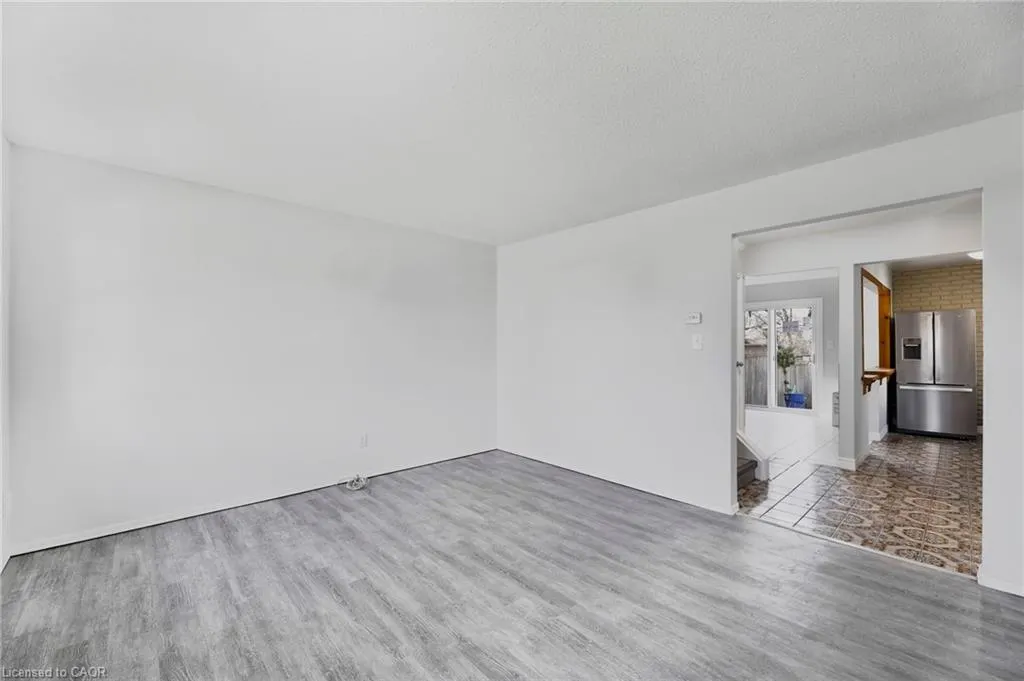 17 Maplestone Avenue
