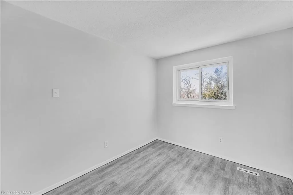 17 Maplestone Avenue