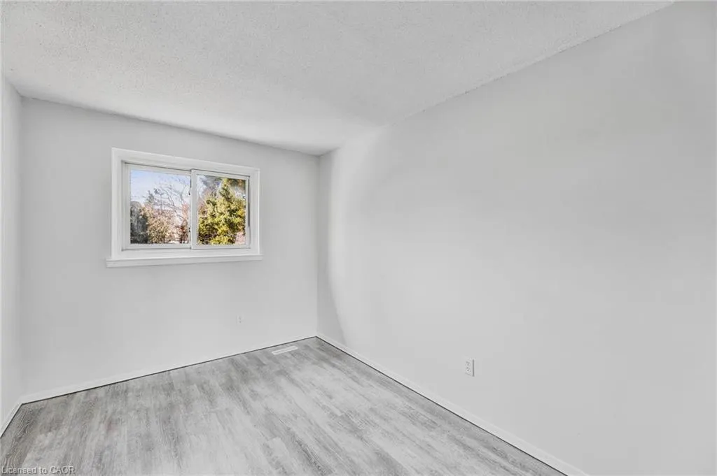 17 Maplestone Avenue