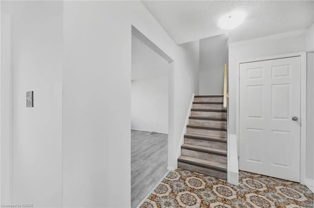 17 Maplestone Avenue