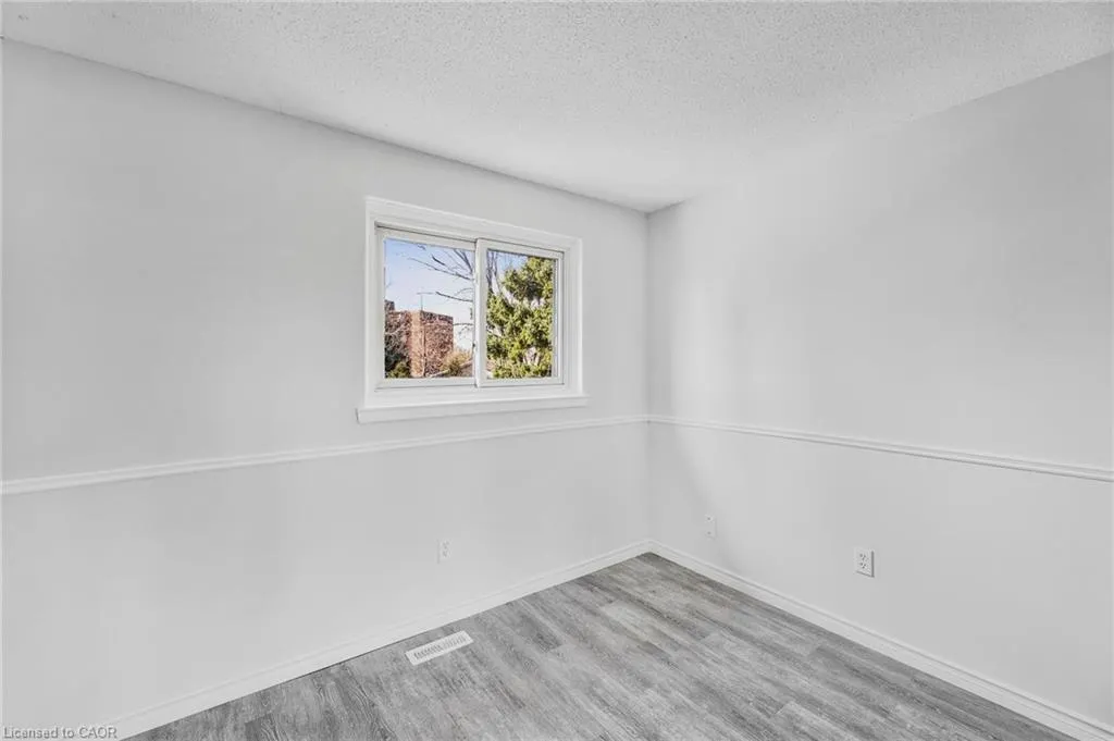 17 Maplestone Avenue