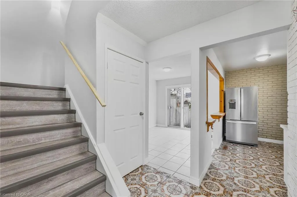 17 Maplestone Avenue