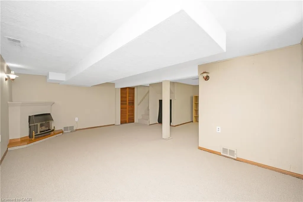2067 Maplewood Drive