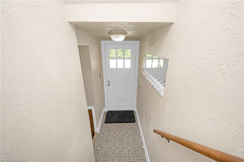2067 Maplewood Drive