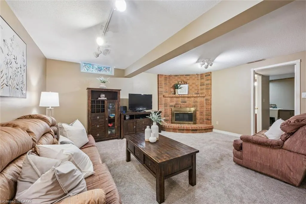 116 Erinbrook Drive