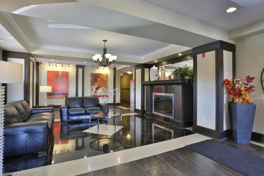 539 Belmont Avenue W, #608