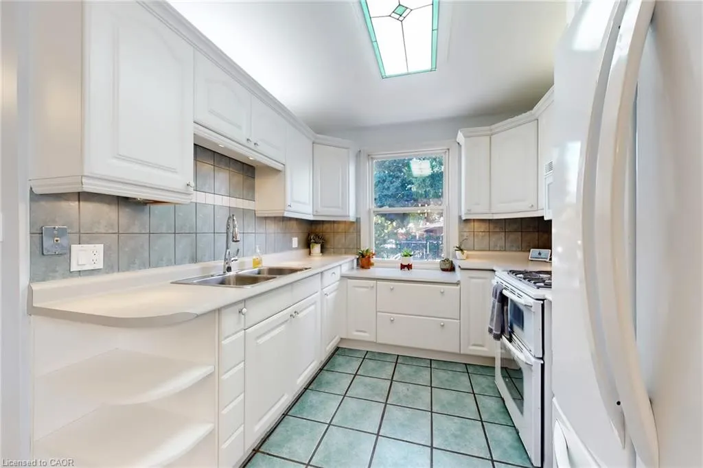 23 Sylvia Crescent