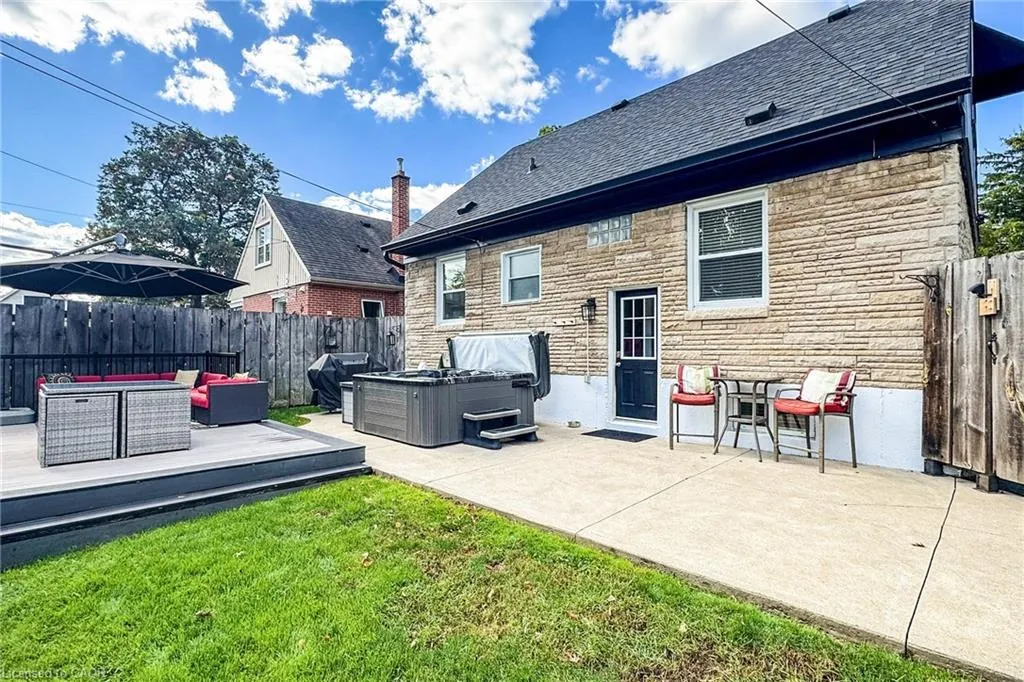 23 Sylvia Crescent