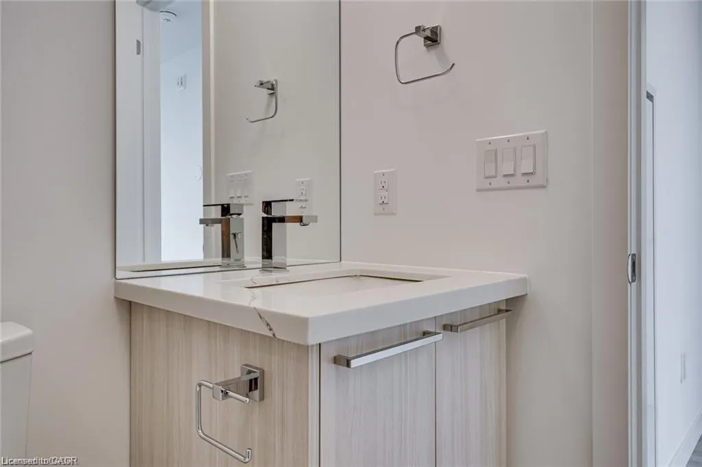 479 Charlton Avenue E, #603