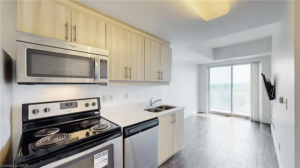 158 King Street N, #8802