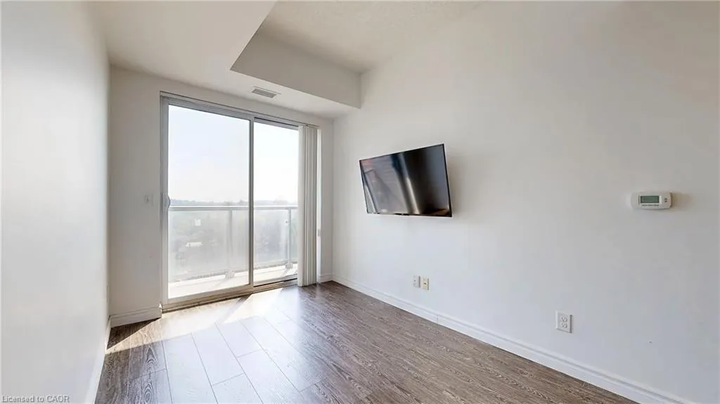 158 King Street N, #8802