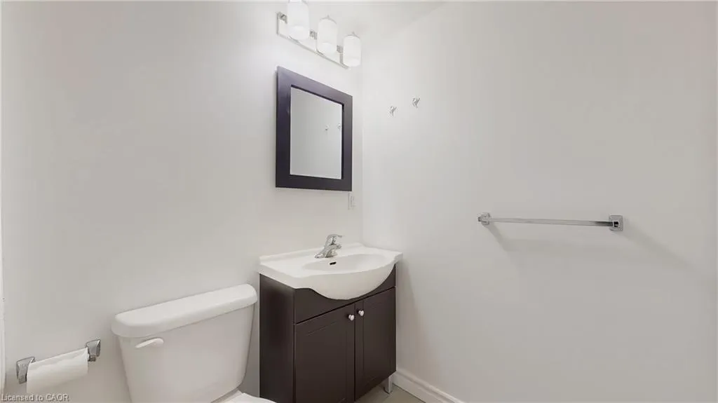 158 King Street N, #8802
