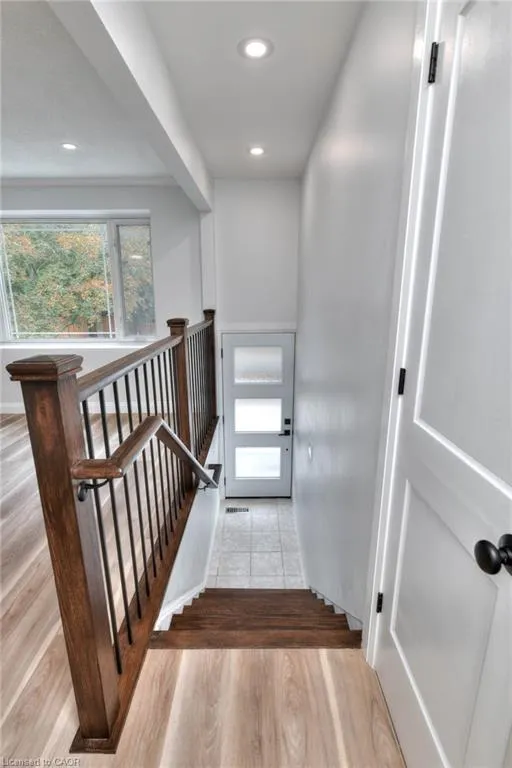 170 Wheatfield Crescent, #UPPER
