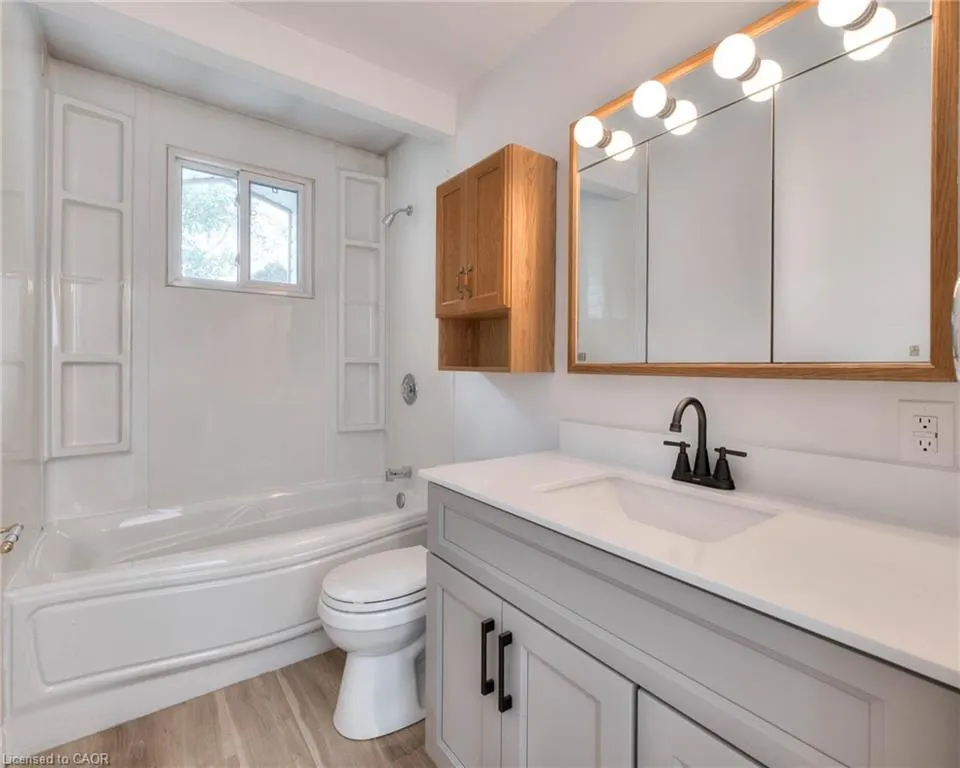 170 Wheatfield Crescent, #UPPER