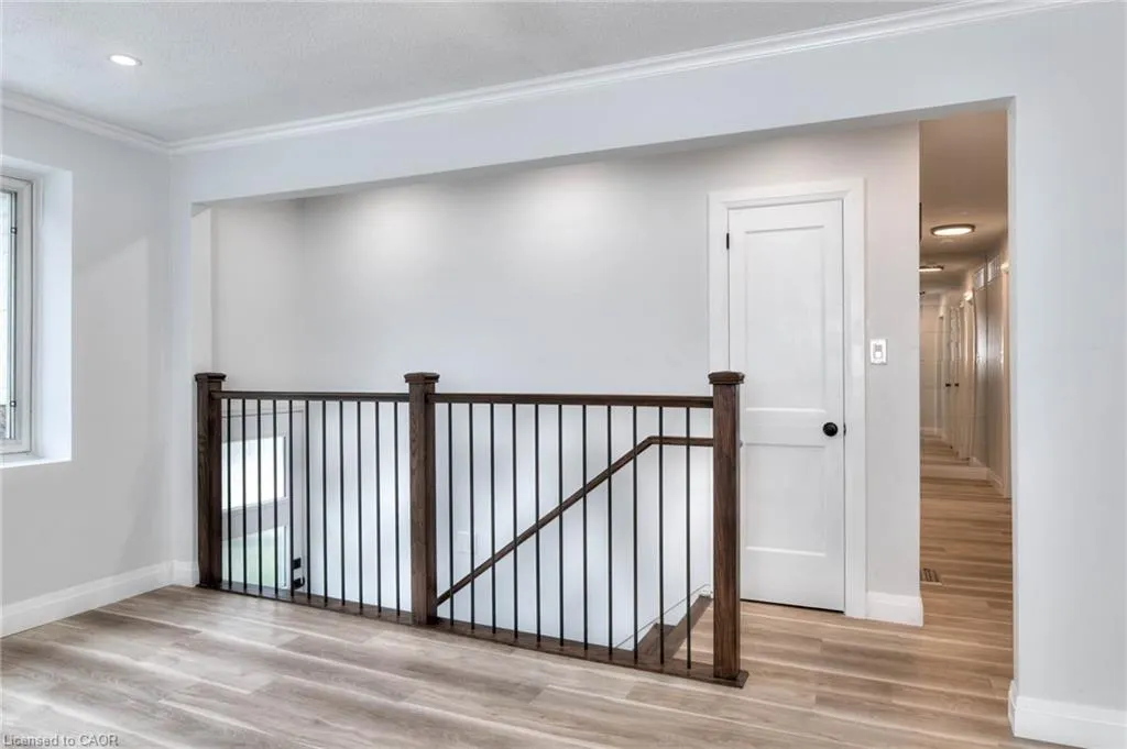 170 Wheatfield Crescent, #UPPER