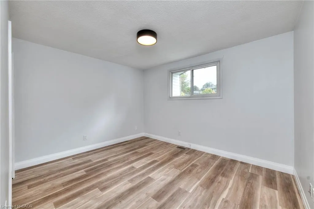 170 Wheatfield Crescent, #UPPER