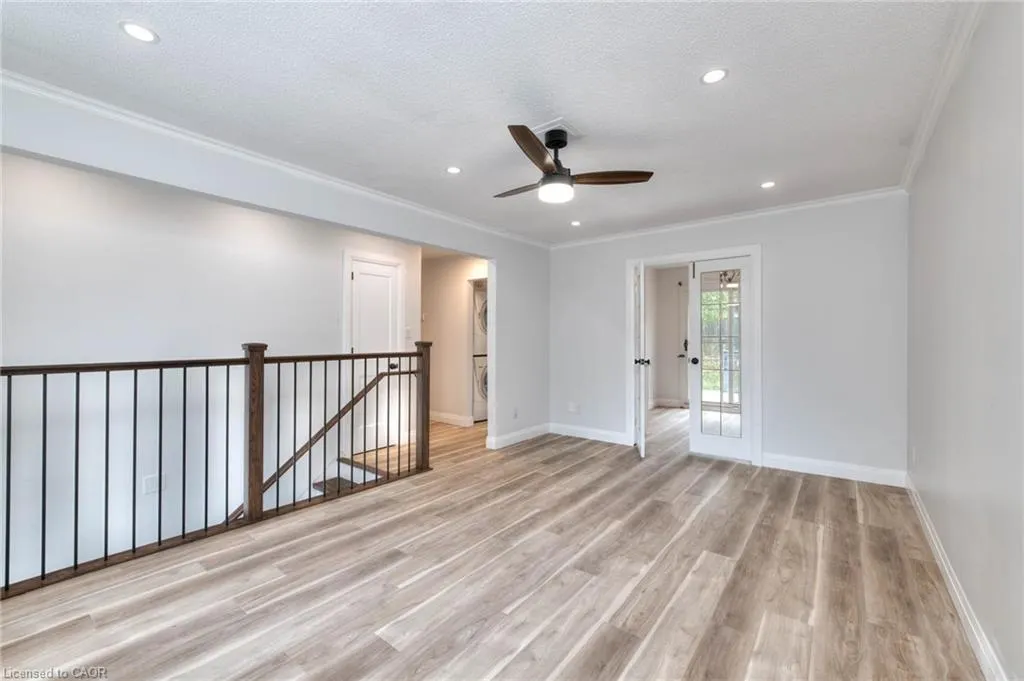 170 Wheatfield Crescent, #UPPER