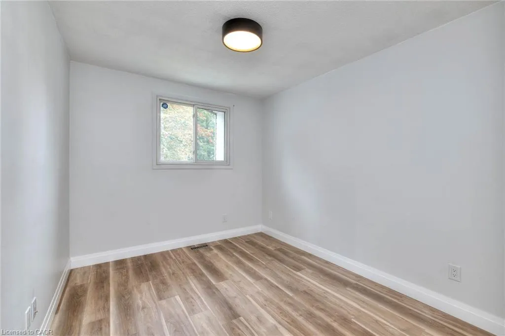 170 Wheatfield Crescent, #UPPER
