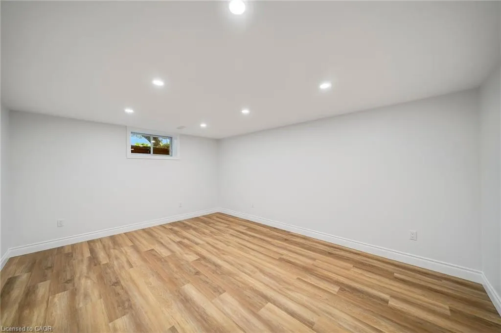 12 Geddes Street