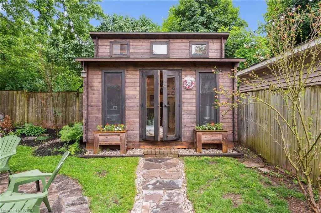 37 Brock Street