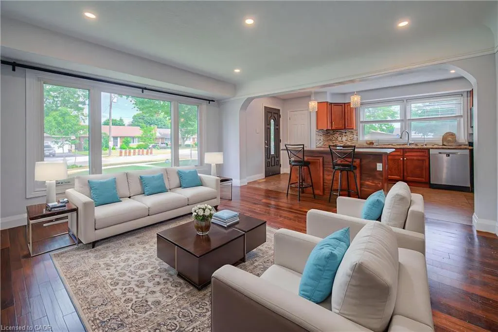 169 Bruce Street, #Upper