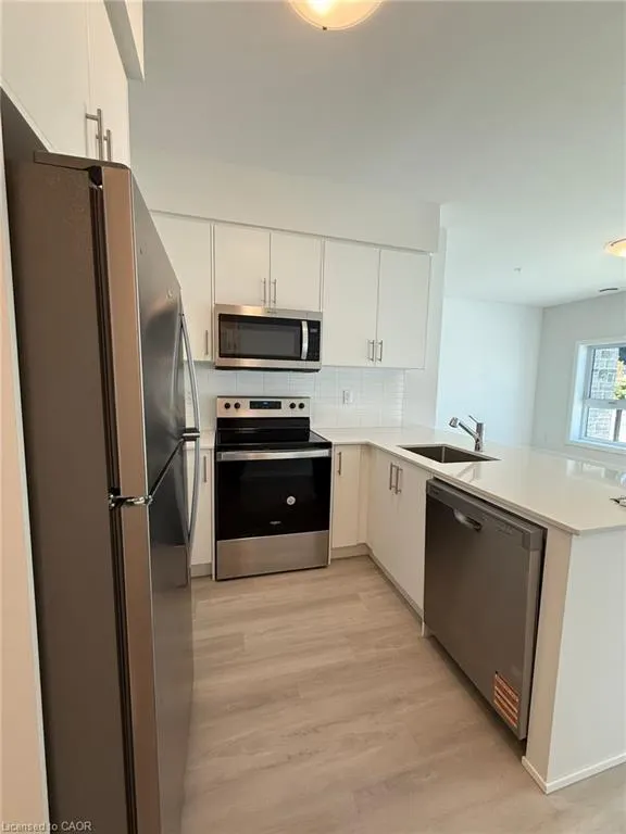 1100 Lackner Place, #118