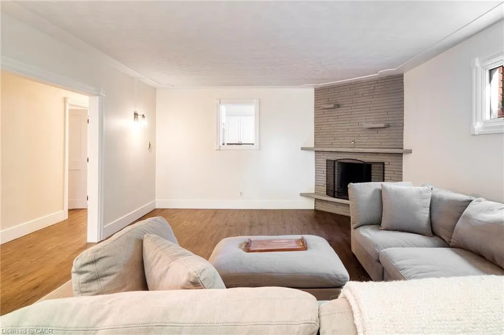 707 Rockway Drive
