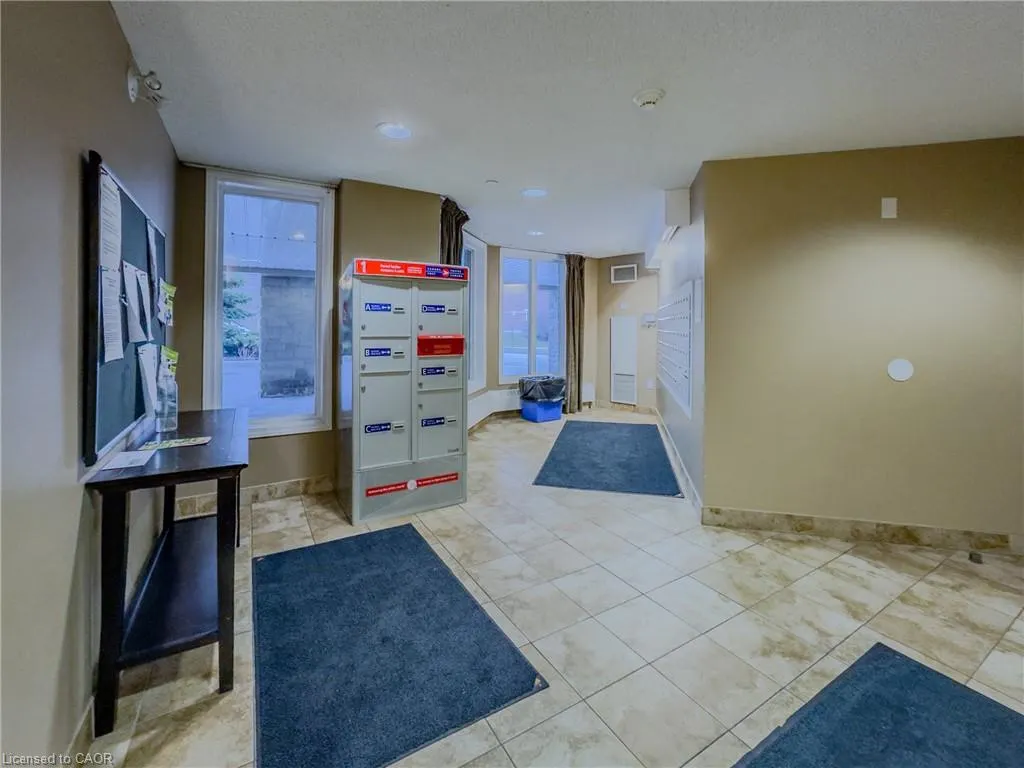 8 Harris Street, #422