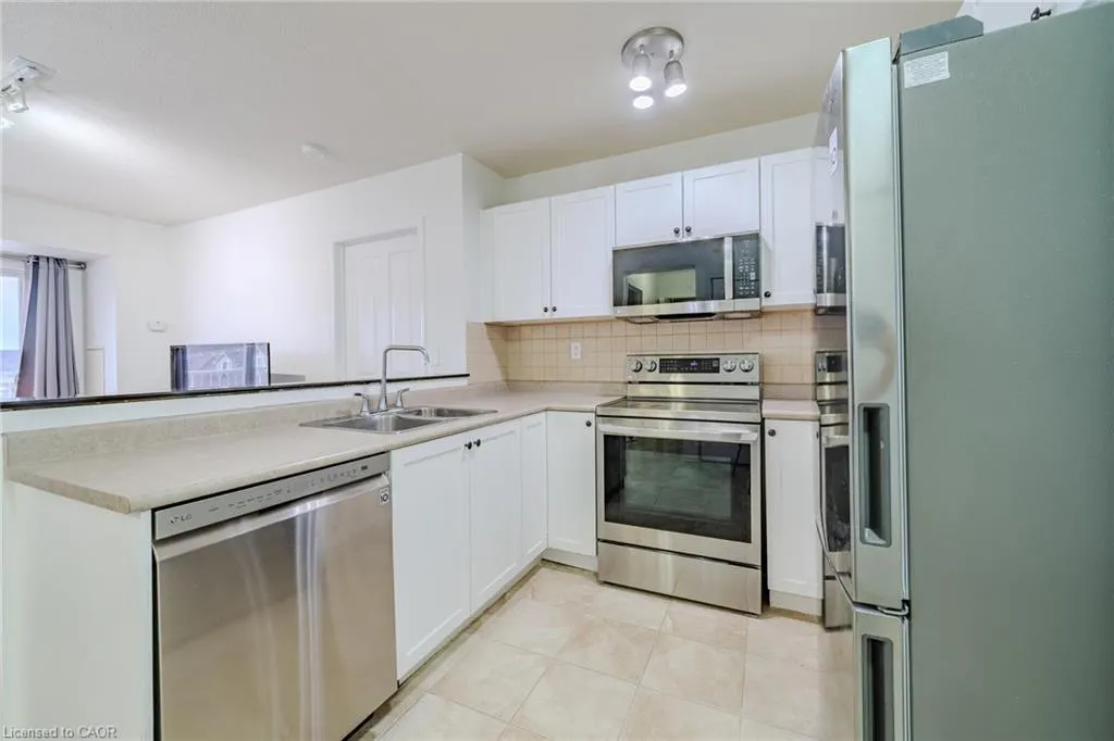 8 Harris Street, #422