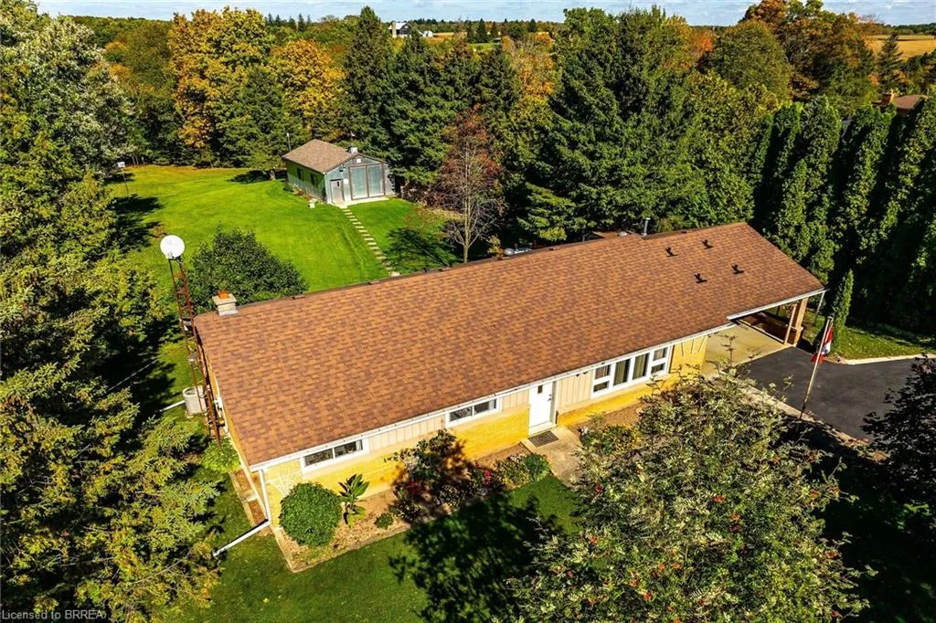 169 Governors Road E