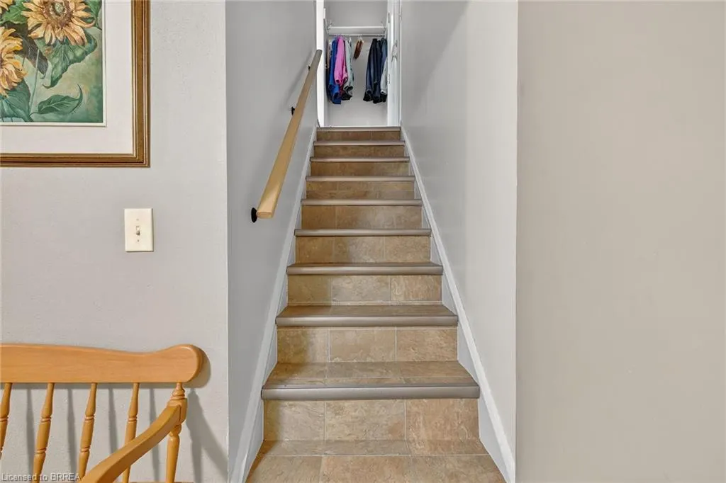 169 Governors Road E