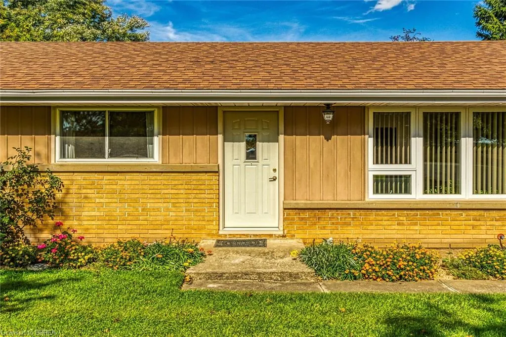 169 Governors Road E