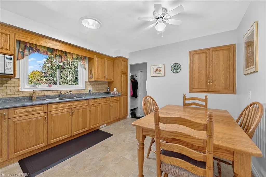 169 Governors Road E