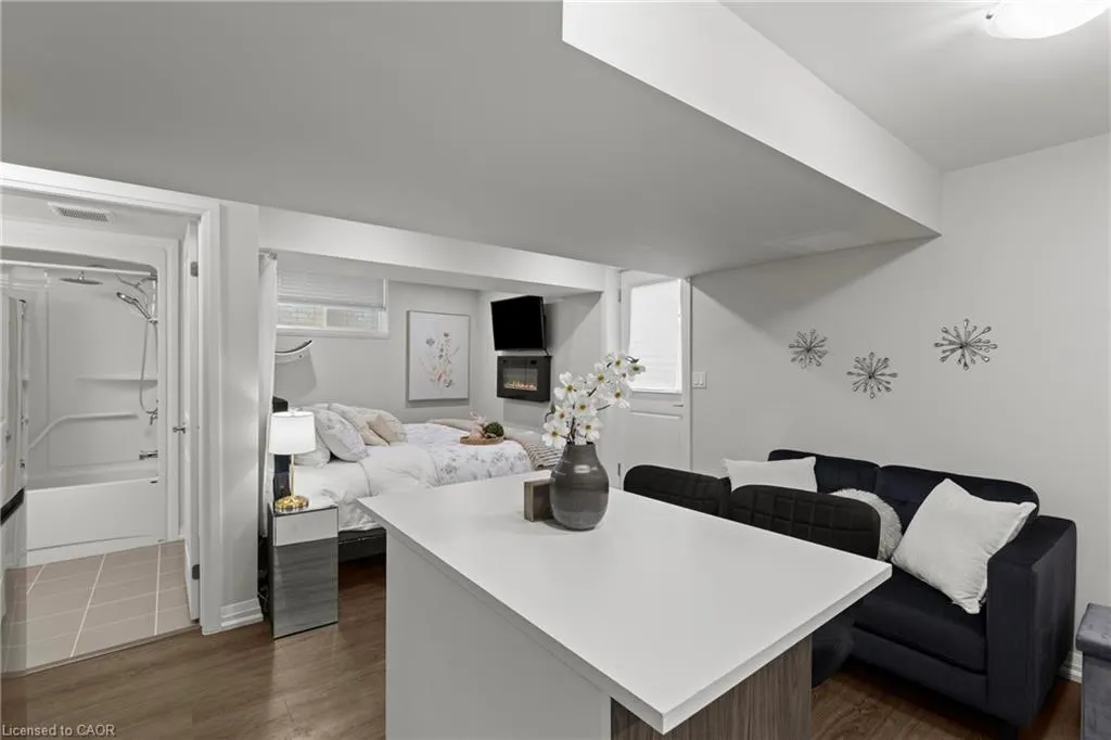 4552 Portage Road, #96